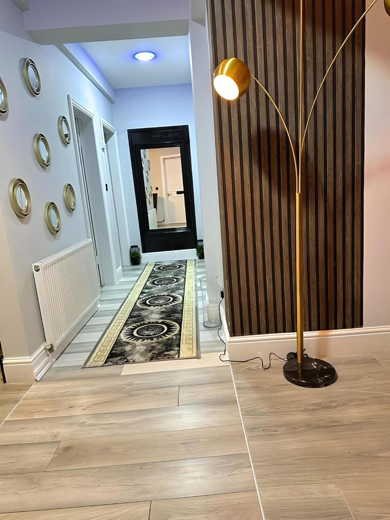 *Luxury 9Ine Lush Jacuzzi Apartment & Balcony* Birmingham Kültér fotó