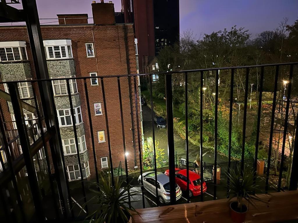 *Luxury 9Ine Lush Jacuzzi Apartment & Balcony* Birmingham Kültér fotó